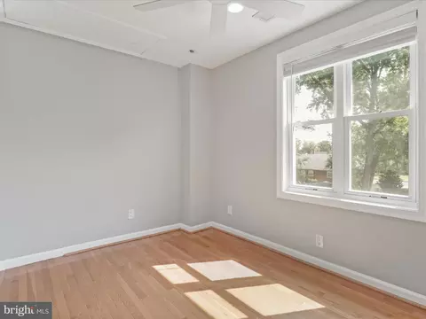 Bedroom - 6019 Frederick St, Springfield, VA 22150 photo 5 of 9