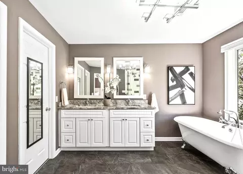 Bath - 12396 Brown Fox Way, Reston, VA 20191 photo 1 of 4