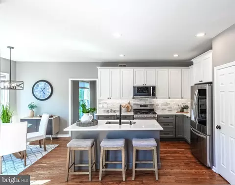 Kitchen - 12396 Brown Fox Way, Reston, VA 20191 photo 3 of 4