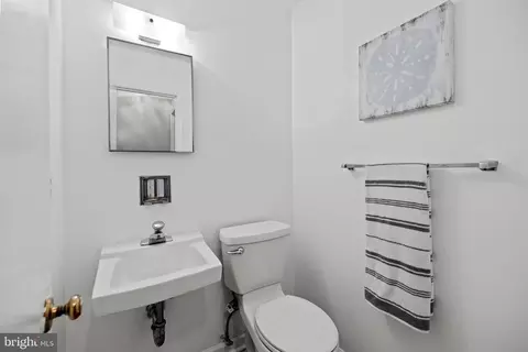 7933 Saint George Ct, Springfield, VA 22153 photo 23