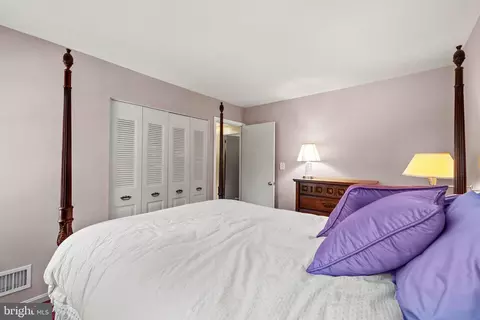 7933 Saint George Ct, Springfield, VA 22153 photo 30