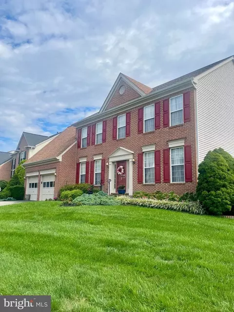 8907 Mountain Ash Dr, Springfield, VA 22153