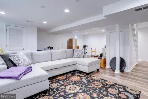 8693 Young Ct, Springfield, VA 22153 photo 35