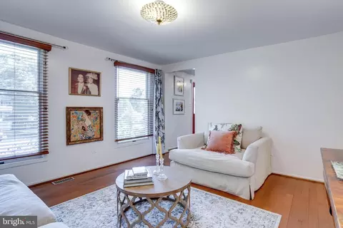 8693 Young Ct, Springfield, VA 22153 photo 10
