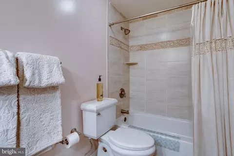 8693 Young Ct, Springfield, VA 22153 photo 29