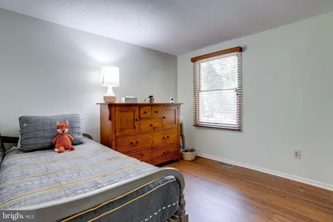 8693 Young Ct, Springfield, VA 22153 photo 32