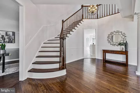 Entry Way - 7809 Valleyfield Dr, Springfield, VA 22153 photo 1 of 2