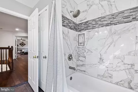 Bath - 7809 Valleyfield Dr, Springfield, VA 22153 photo 5 of 6