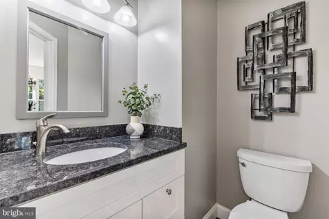 Bath - 7809 Valleyfield Dr, Springfield, VA 22153 photo 1 of 6