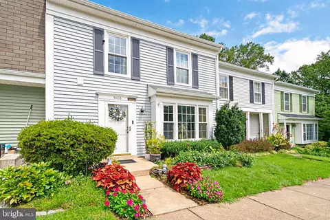 5406 Riverboat Way, Fairfax, VA 22032