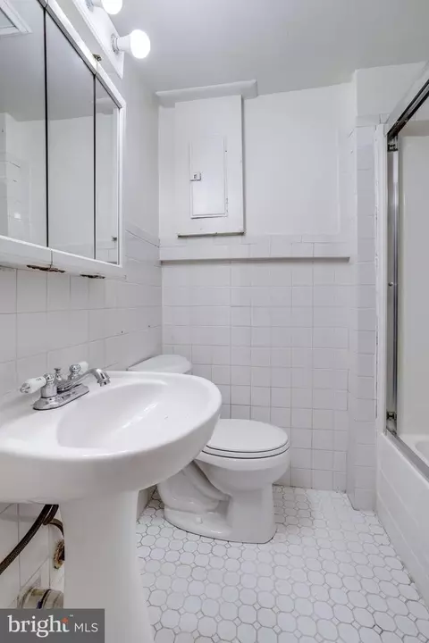 5543 Queensberry Ave, Springfield, VA 22151 photo 12