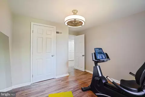 5742 Rolling Rd, Burke, VA 22015 photo 40