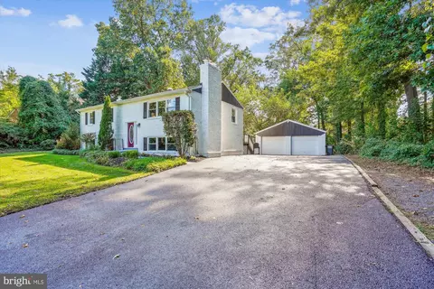 5742 Rolling Rd, Burke, VA 22015 photo 15