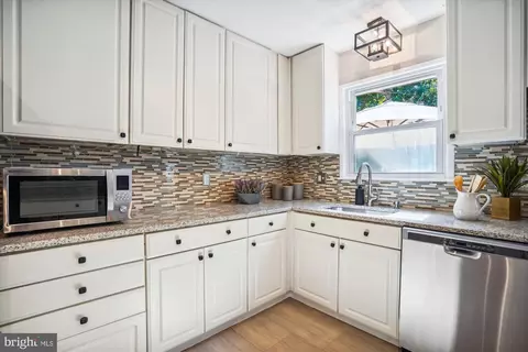 5742 Rolling Rd, Burke, VA 22015 photo 26