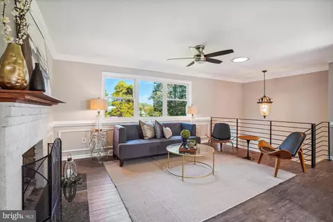 5742 Rolling Rd, Burke, VA 22015 photo 18