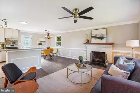5742 Rolling Rd, Burke, VA 22015 photo 20