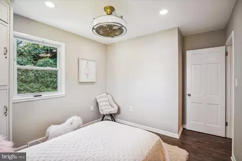5742 Rolling Rd, Burke, VA 22015 photo 33