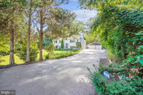 5742 Rolling Rd, Burke, VA 22015 photo 16