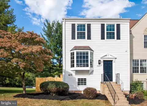 13842 Fount Beattie Ct, Centreville, VA 20121