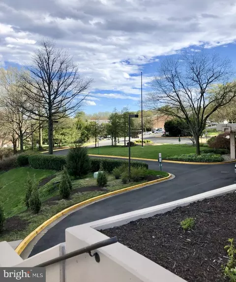 Exterior - 1800 Old Meadow Rd #522, Mclean, VA 22102 photo 9 of 9