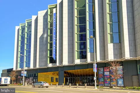 Exterior - 1800 Old Meadow Rd #522, Mclean, VA 22102 photo 6 of 9