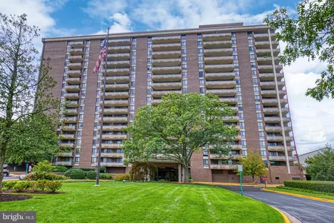 1800 Old Meadow Rd #522, Mclean, VA 22102