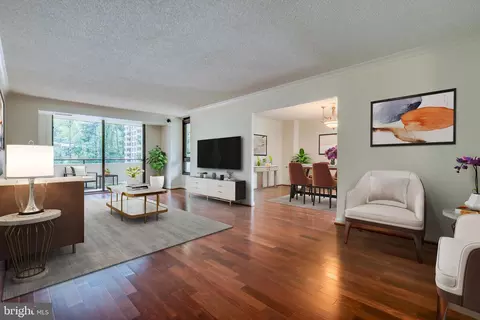 Living - 1800 Old Meadow Rd #522, Mclean, VA 22102 photo 2 of 2