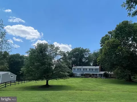 3008 Fox Den Ln, Oakton, VA 22124