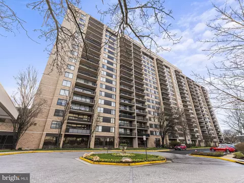 3713 S George Mason Dr #1508, Falls Church, VA 22041