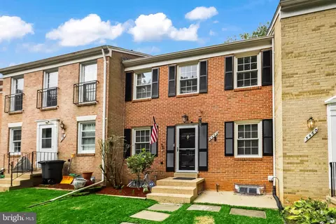 5462 Truxion Ct, Burke, VA 22015