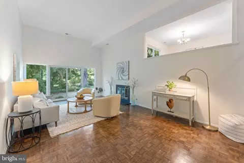 11522 Links Dr, Reston, VA 20190 photo 10