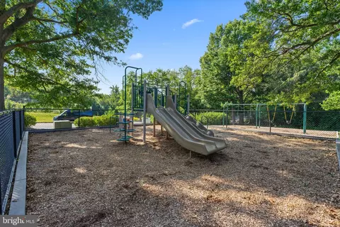 11522 Links Dr, Reston, VA 20190 photo 41