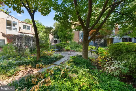 11522 Links Dr, Reston, VA 20190 photo 31