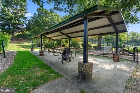 11522 Links Dr, Reston, VA 20190 photo 42