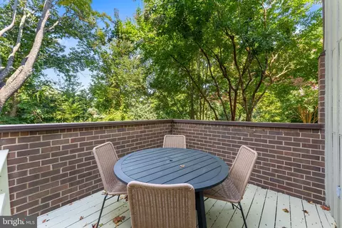 11522 Links Dr, Reston, VA 20190 photo 24