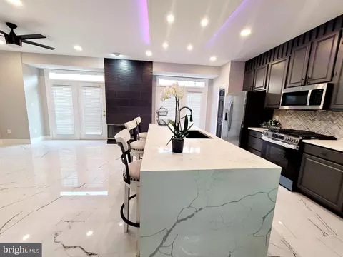 Kitchen - 9501 Millgate Pl, Burke, VA 22015 photo 3 of 3
