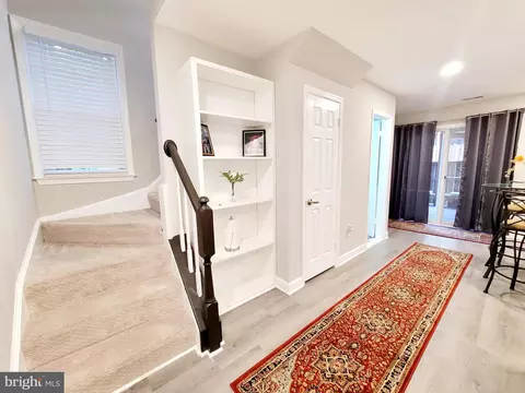 Entry Way - 9501 Millgate Pl, Burke, VA 22015 photo 9 of 9