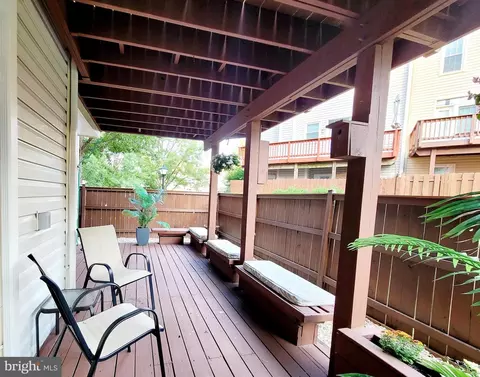 Exterior - 9501 Millgate Pl, Burke, VA 22015 photo 8 of 8