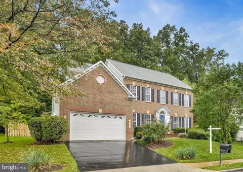 13032 Dunhill Dr, Fairfax, VA 22030