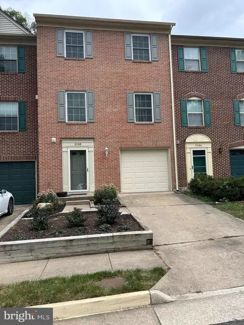 9388 Tucker Woods Ct, Burke, VA 22015