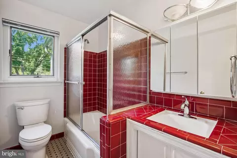 2441 Luckett Ave, Vienna, VA 22180 photo 33