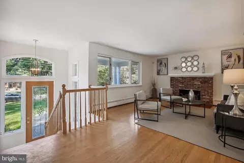 2441 Luckett Ave, Vienna, VA 22180 photo 7
