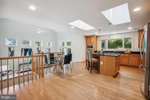 2441 Luckett Ave, Vienna, VA 22180 photo 15
