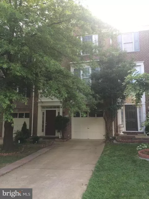 3454 Diehl Ct, Falls Church, VA 22041