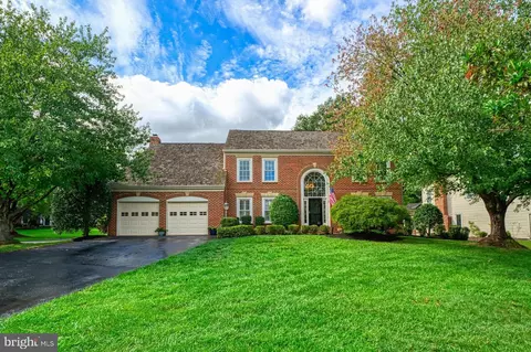 12933 Oak Lawn Pl, Oak Hill, VA 20171