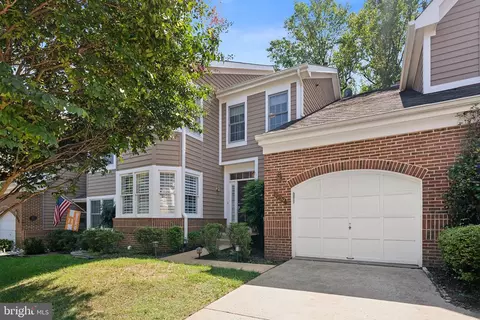 1239 Woodbrook Ct, Reston, VA 20194