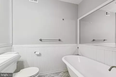 2049 Headlands Cir, Reston, VA 20191 photo 39