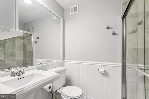 2049 Headlands Cir, Reston, VA 20191 photo 49