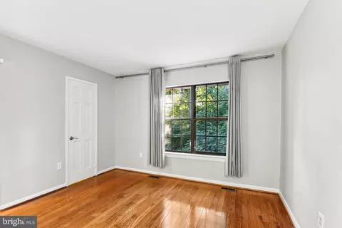 2049 Headlands Cir, Reston, VA 20191 photo 32
