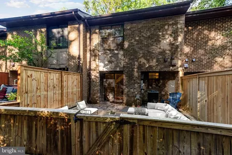 2049 Headlands Cir, Reston, VA 20191 photo 55